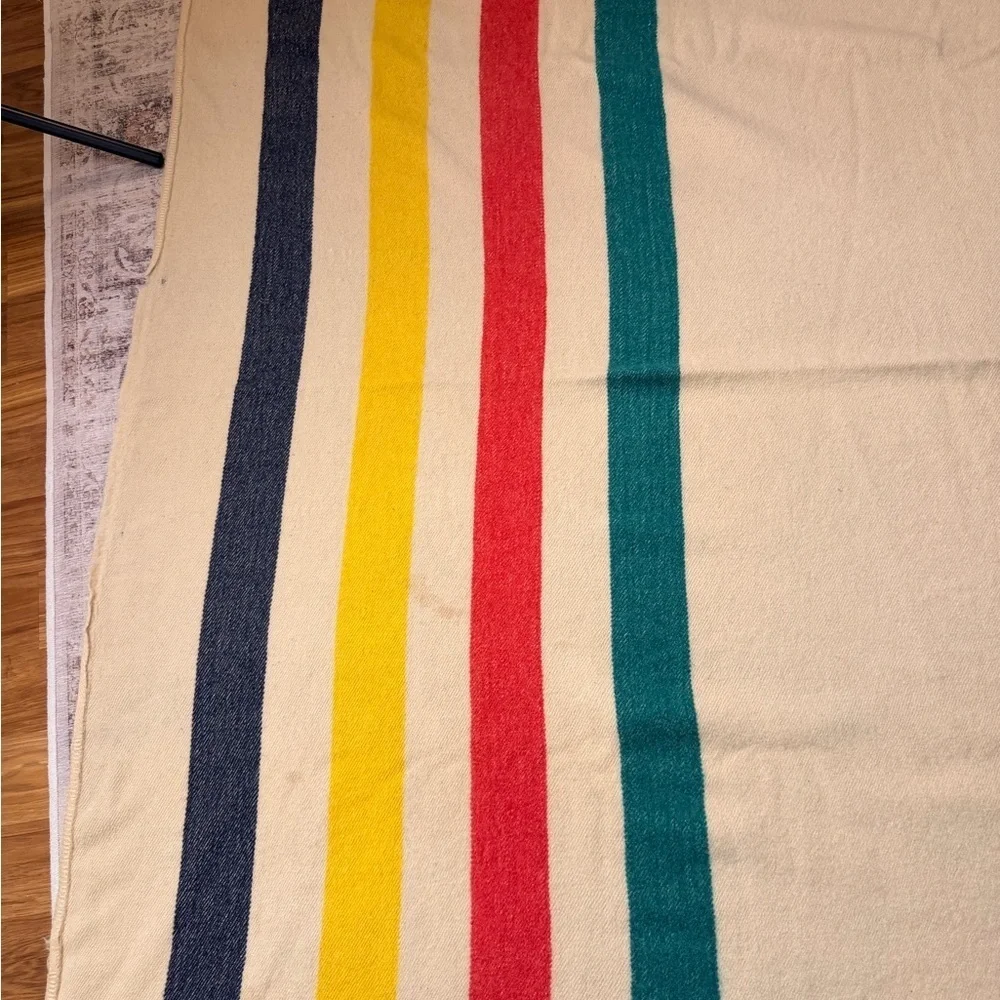 Vintage Early’s Witney Point Pure Wool Trapper Blanket England 69” x 80”